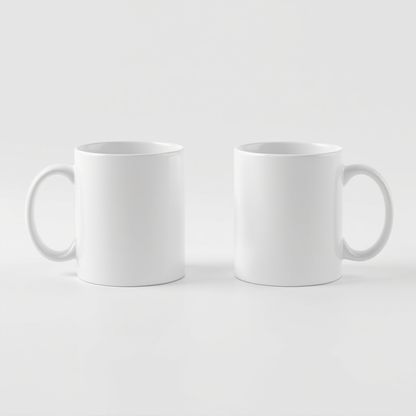 Buntheit personalisierte Tasse mit Foto weisse Keramik zwei leere Tassen Vorder und Rueckseite Produktansicht
